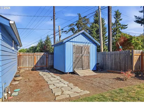 Exterior - 4595 Daisy St, Springfield, OR 97478 photo 10 of 10