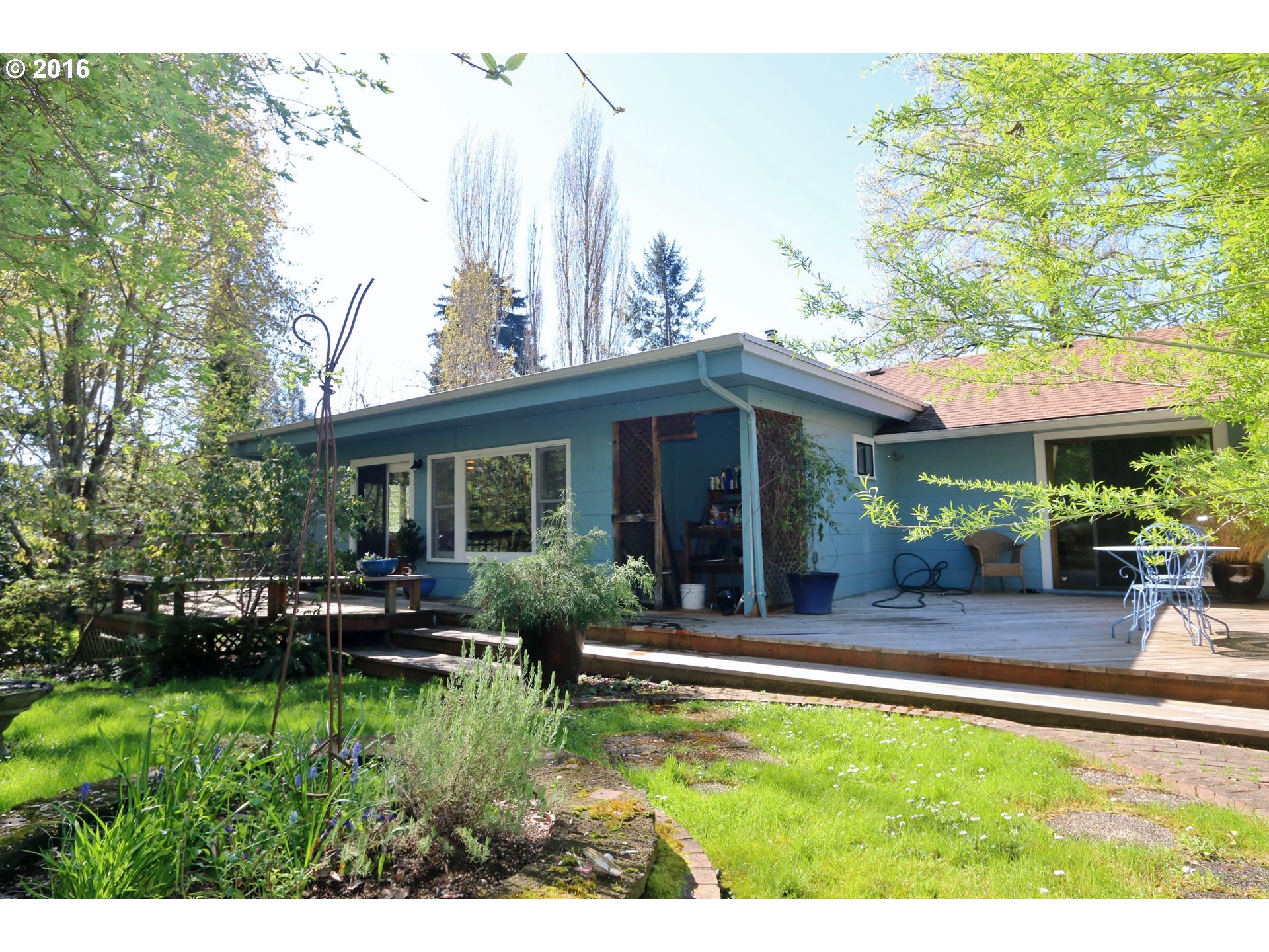 2391 Van Ness St, Eugene, OR 97403 photo 1