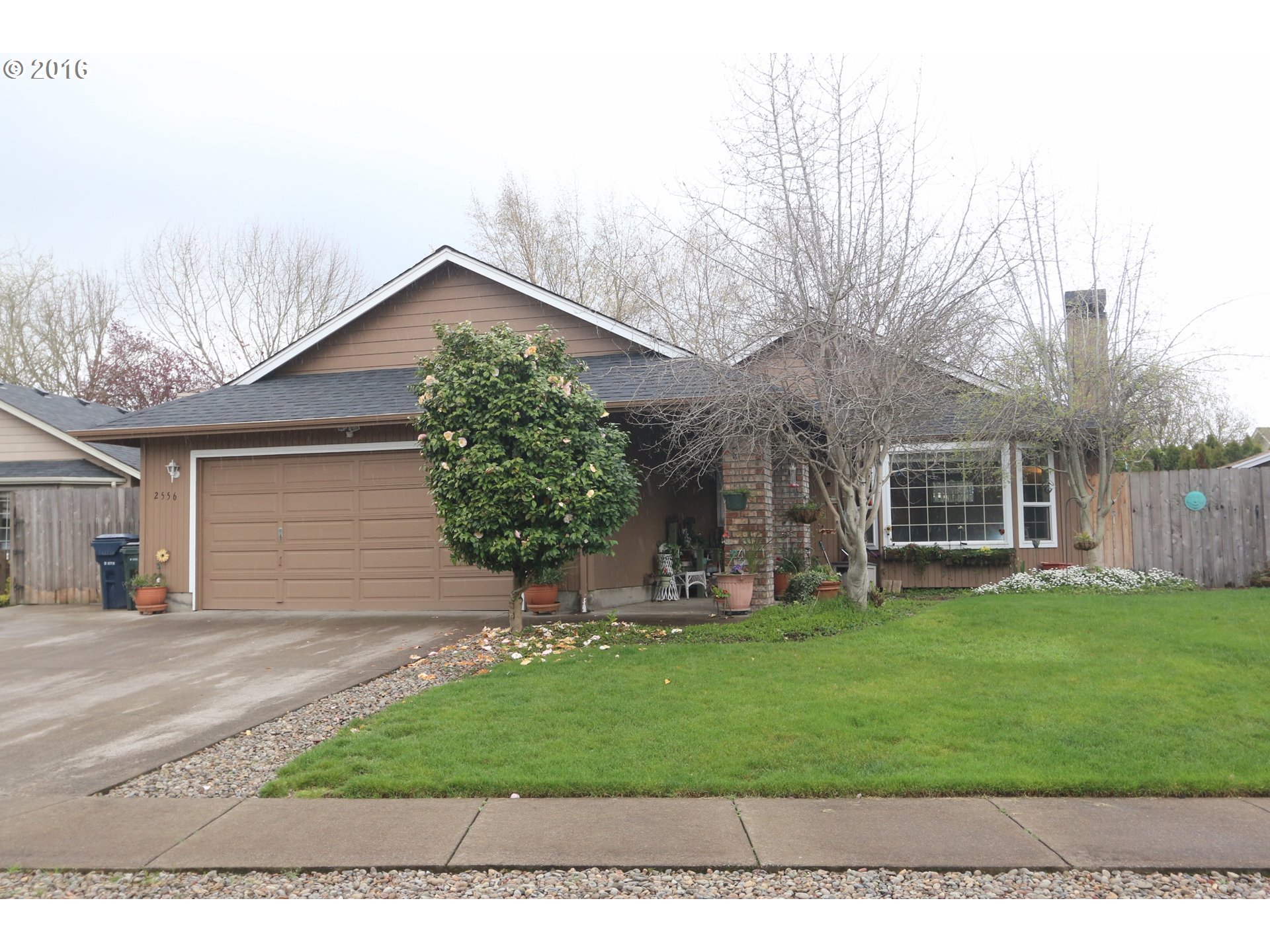 2556 Mangan St, Eugene, OR 97402 photo 1
