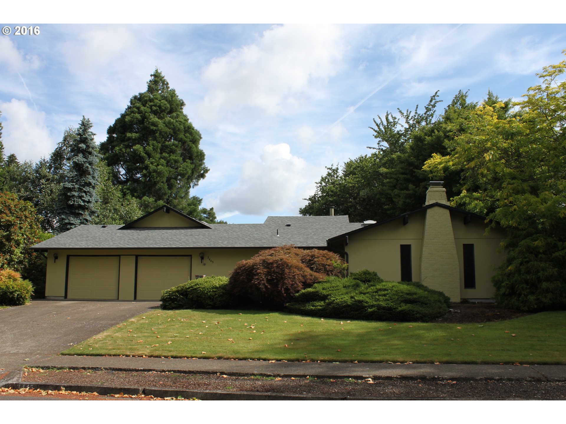 3445 Chevy Chase St, Eugene, OR 97401 photo 1