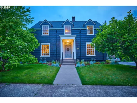 2010 Agate St, Eugene, OR 97403