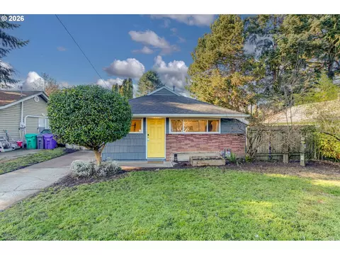 9926 N Lombard St, Portland, OR 97203