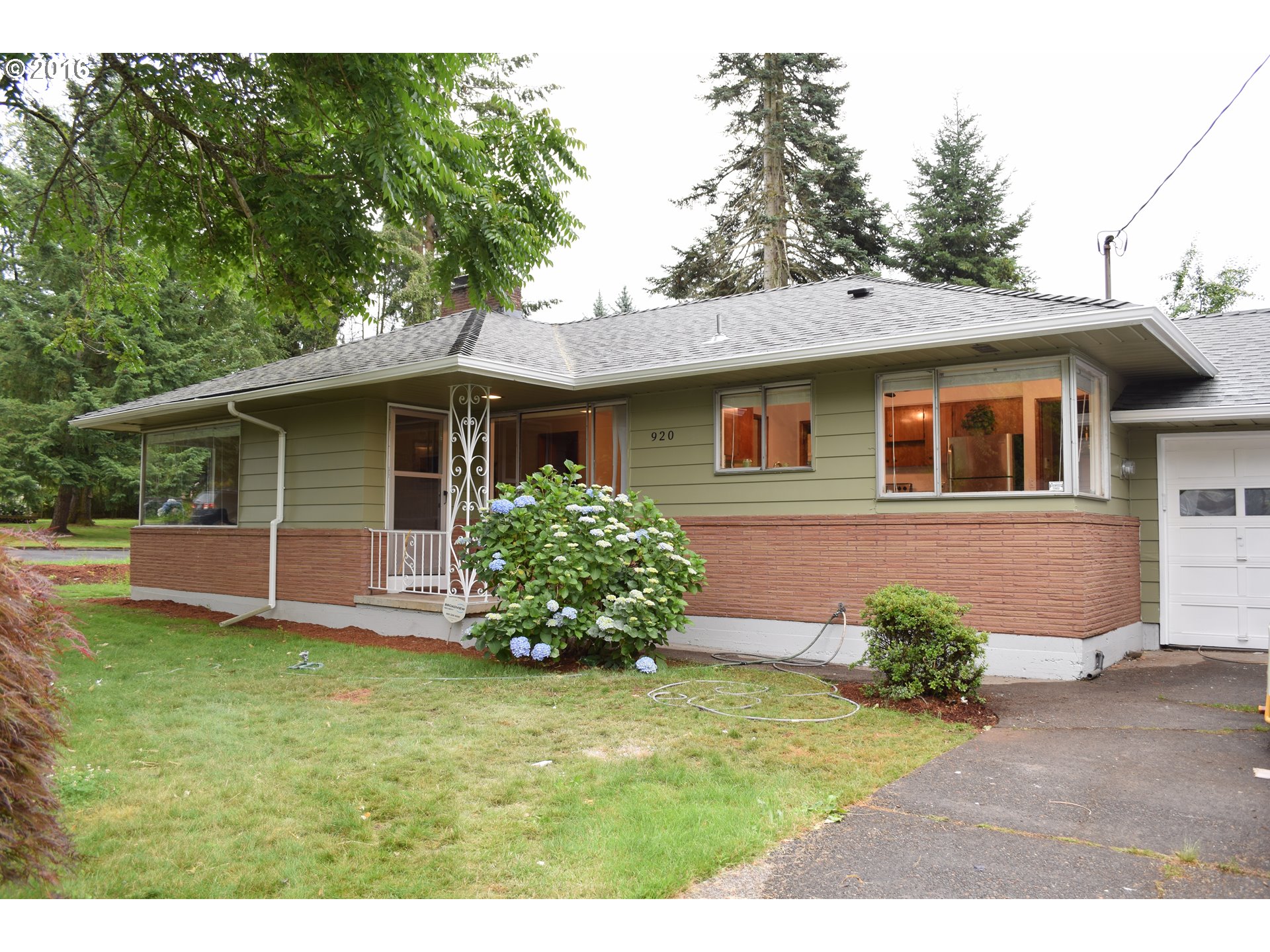 920 SE 9th St, Gresham, OR 97080 photo 1