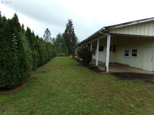 759 Douglas St, Yoncalla, OR 97499 photo 1