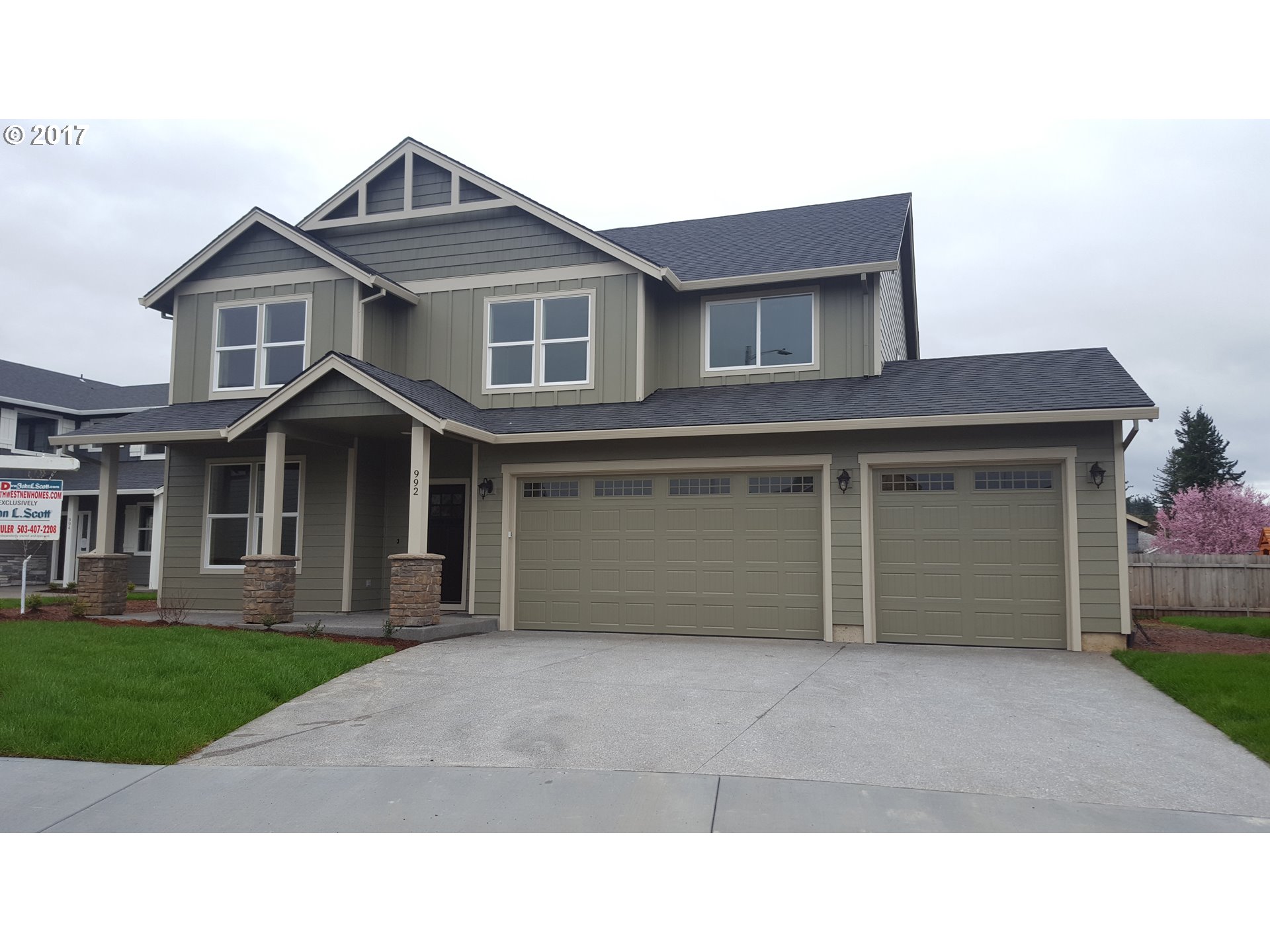 992 SE Pineview Ct, Estacada, OR 97023 photo 1