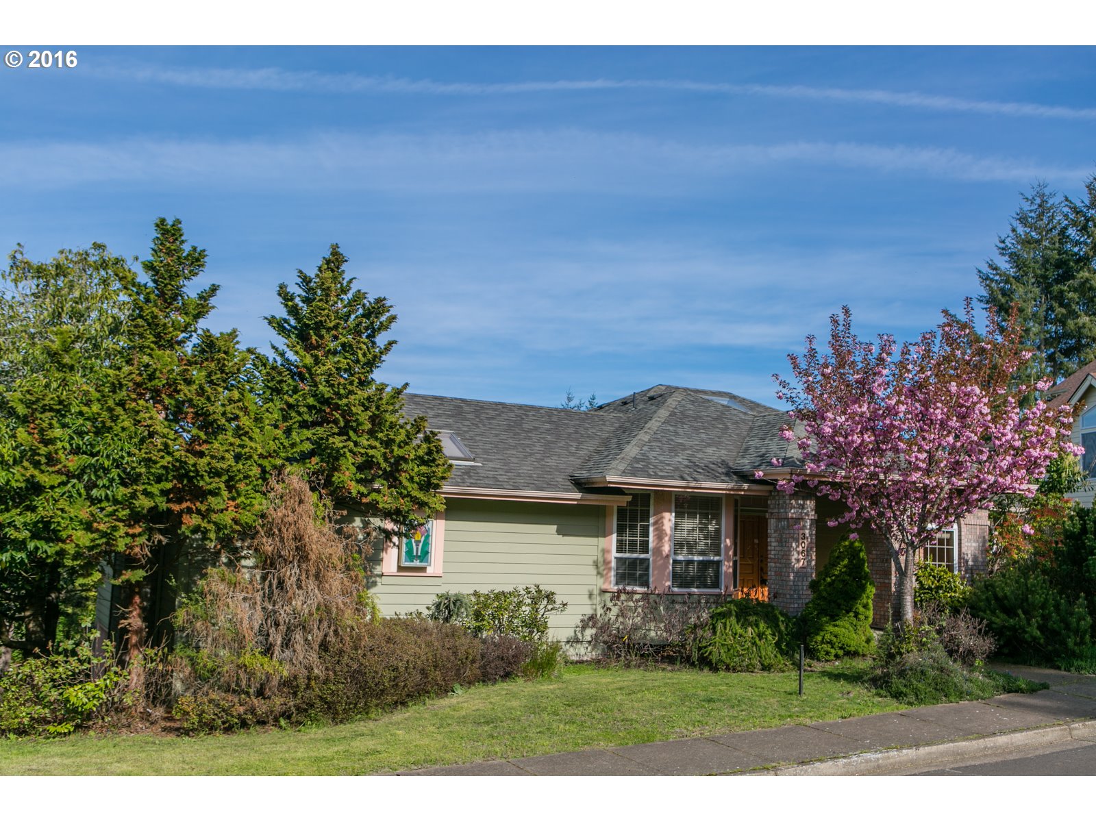 3067 Solomon Loop, Eugene, OR 97405 photo 1