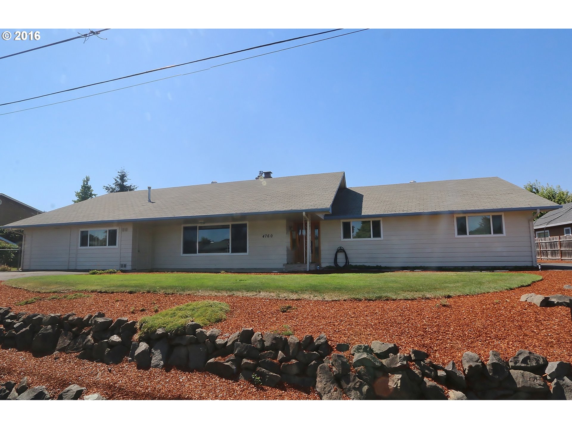 4760 Briars St, Eugene, OR 97404 photo 1