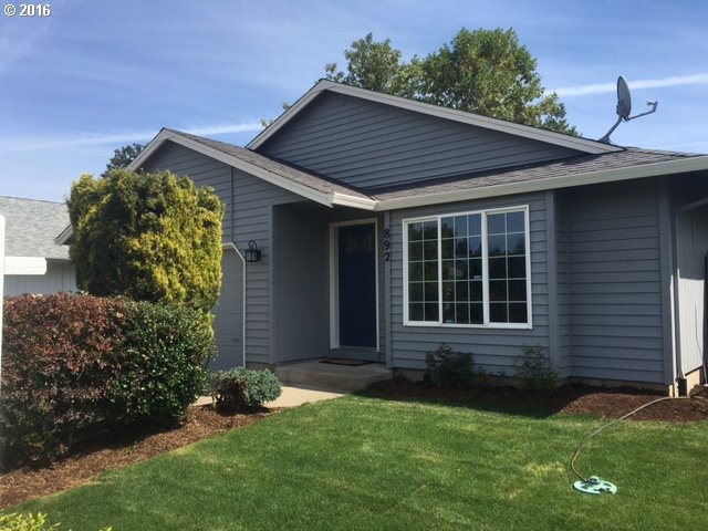 892 N 25th Ave, Cornelius, OR 97113 photo 1