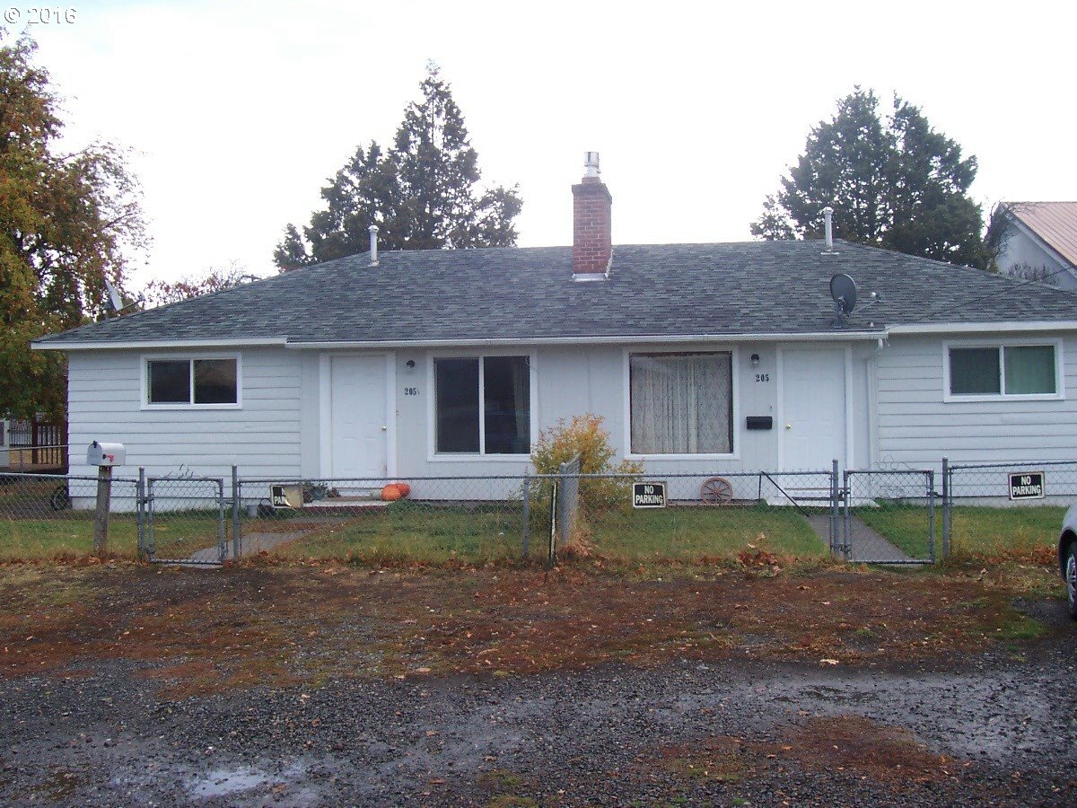 205 NW Second St, Enterprise, OR 97828 photo 1