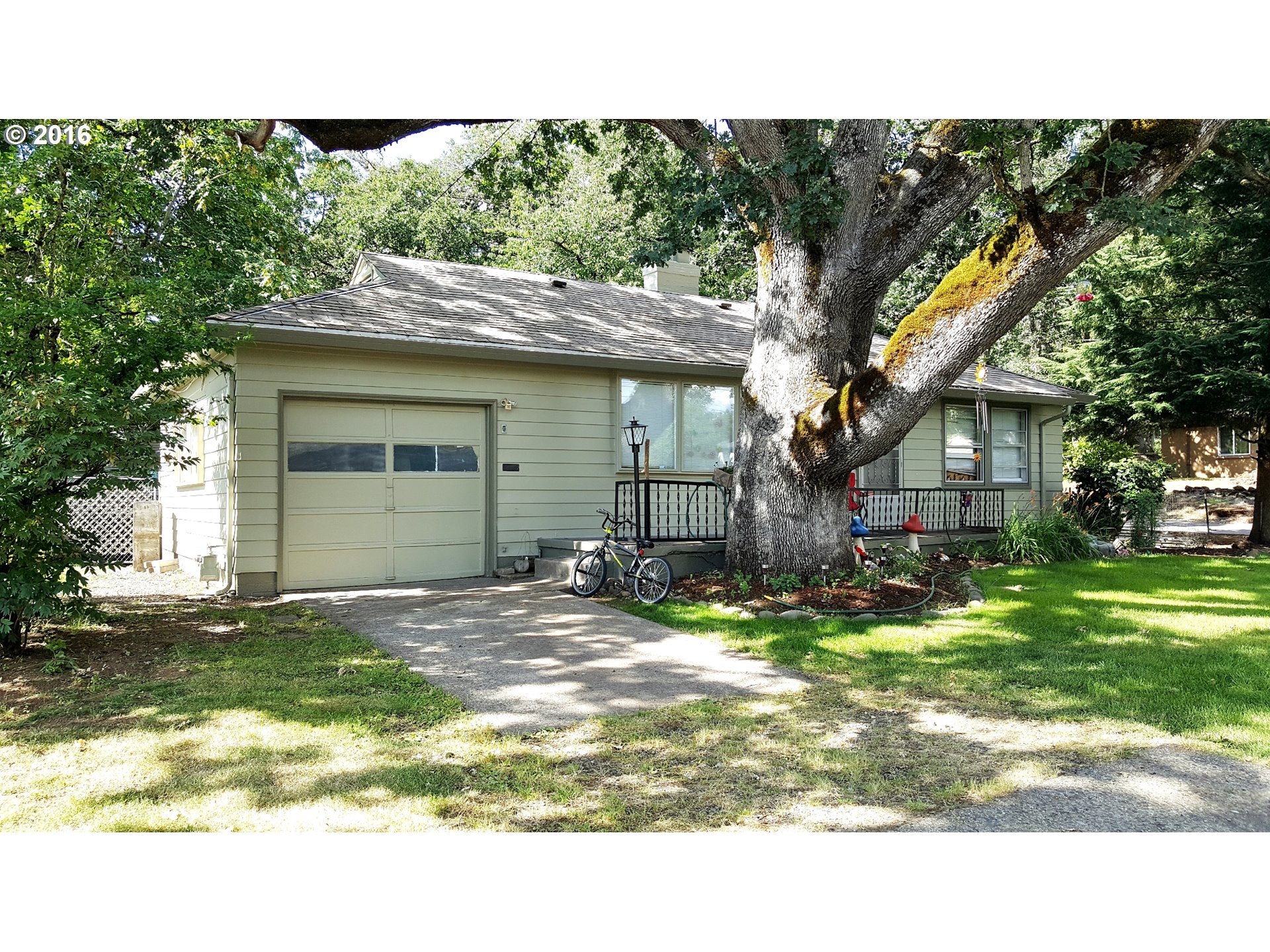 680 E Dartmouth St, Gladstone, OR 97027 photo 1