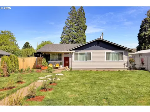 3045 Pheasant Blvd, Springfield, OR 97477
