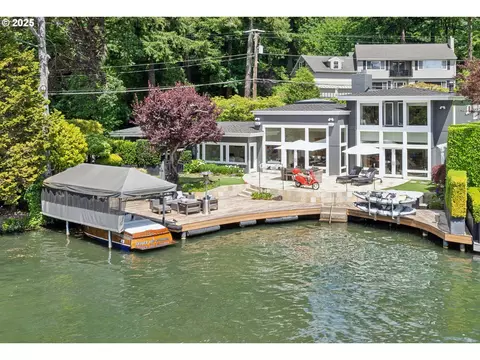 1160 Northshore Rd, Lake Oswego, OR 97034