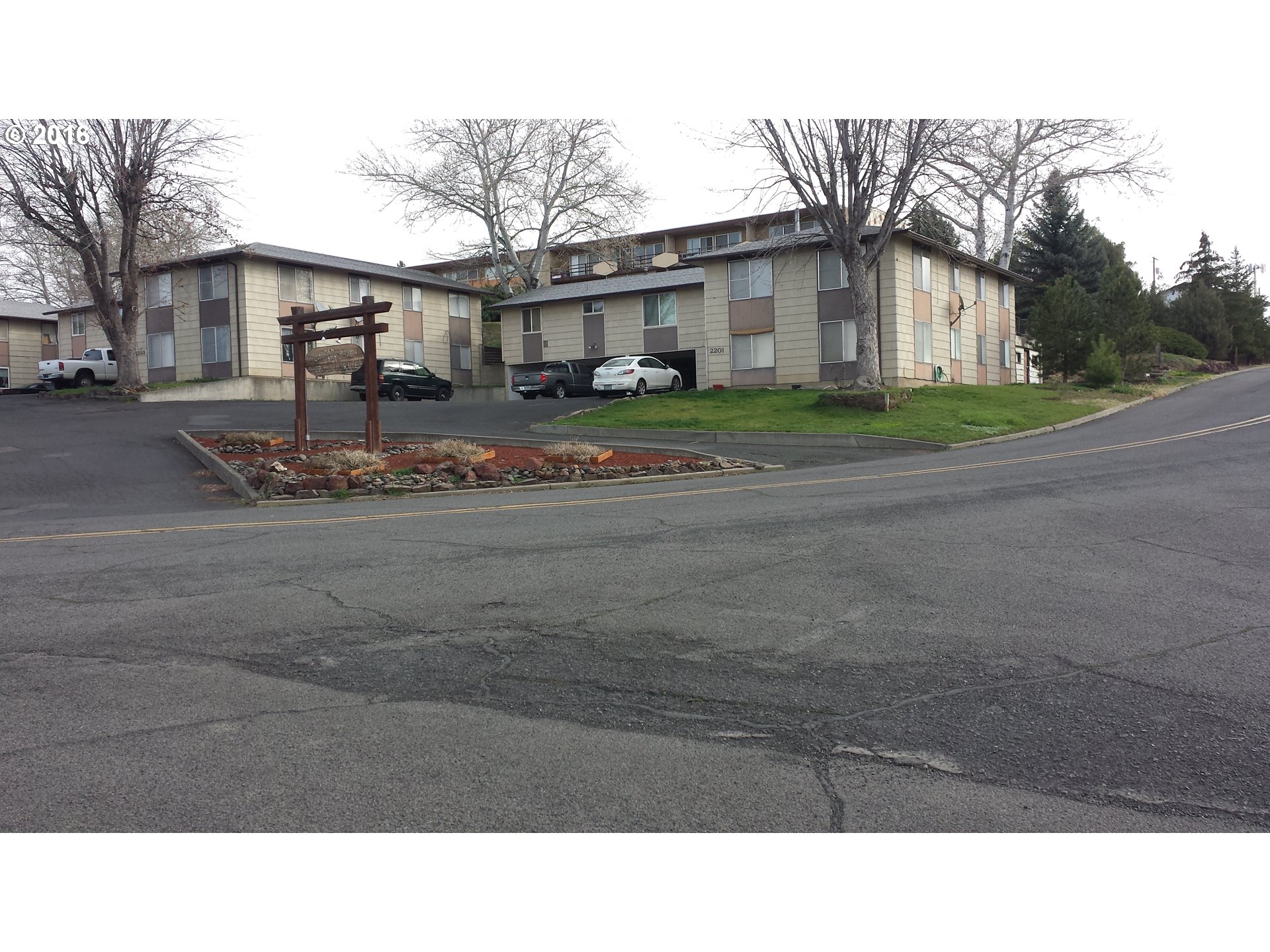 2201 SW Nye Ave, Pendleton, OR 97801 photo 1