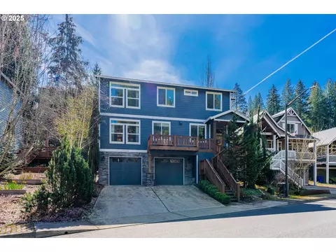 35908 Chinook St, Sandy, OR 97055