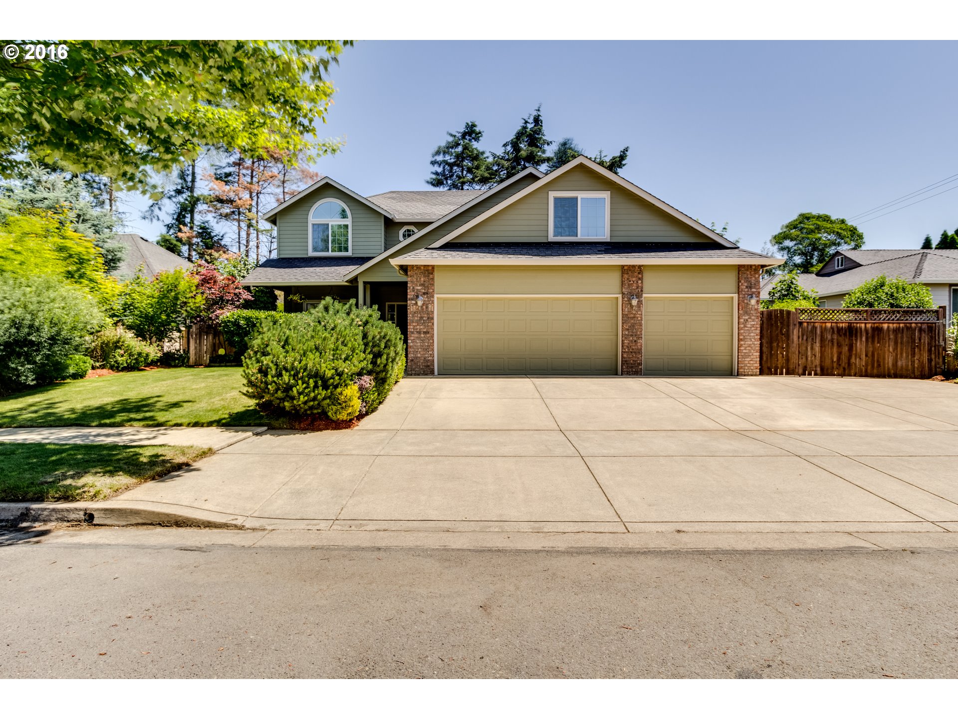 3637 Hyacinth St, Eugene, OR 97404 photo 1