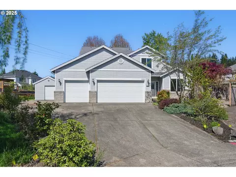 34662 Cascade St, Saint Helens, OR 97051