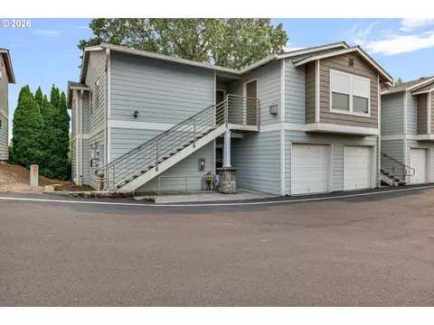 15074 NW Central Dr #301, Portland, OR 97229