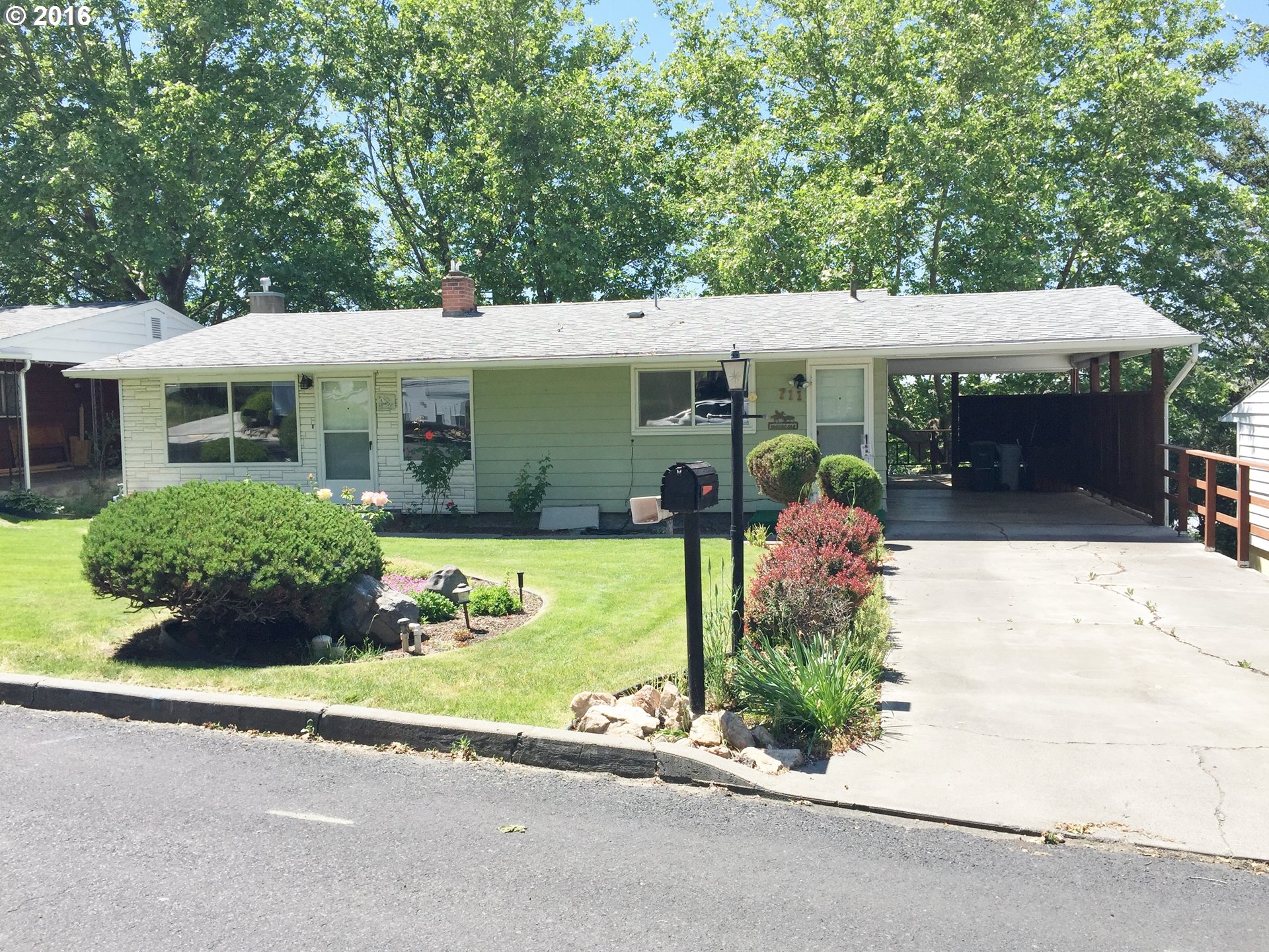 711 SW 29th St, Pendleton, OR 97801 photo 1