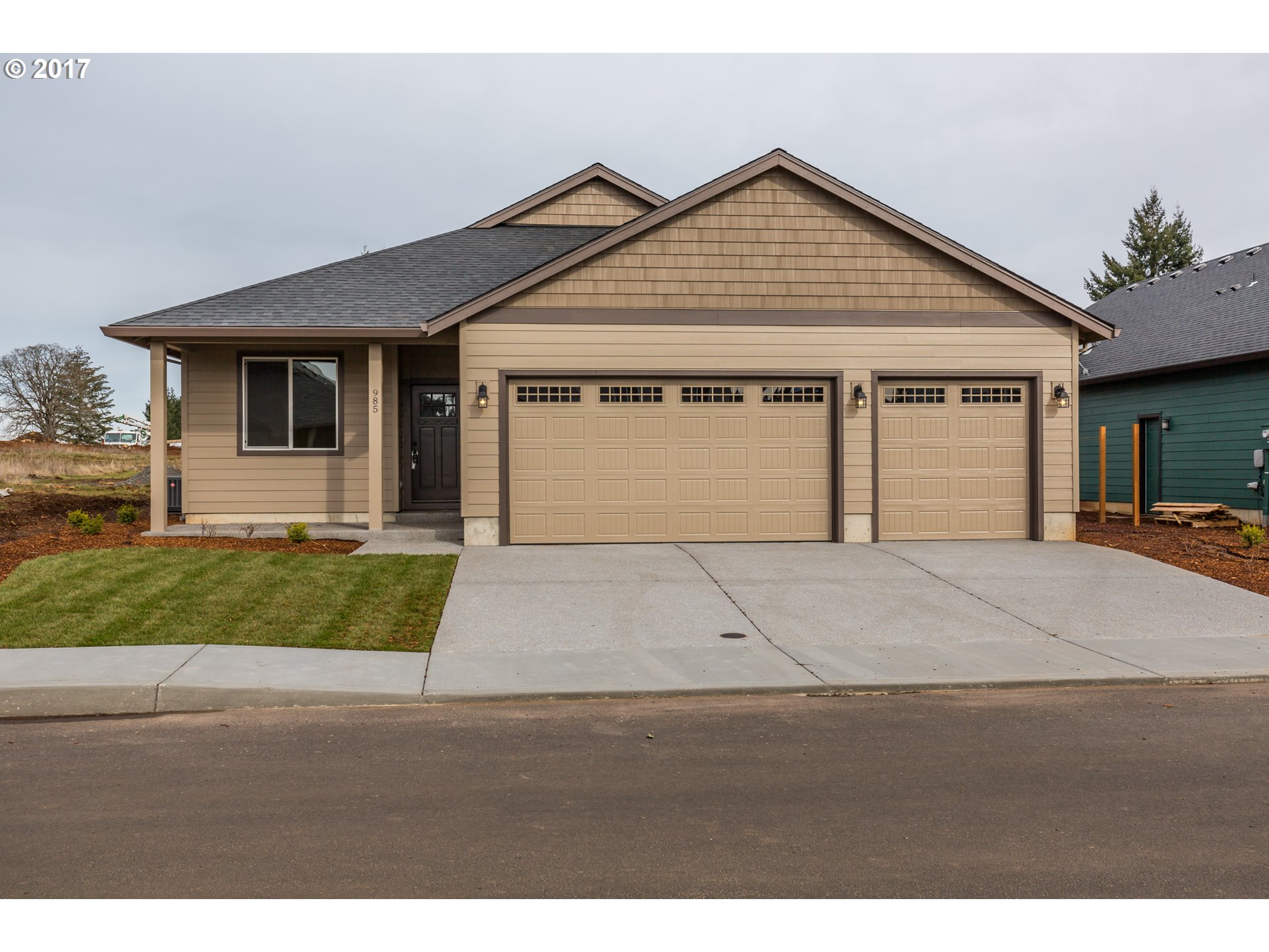 985 Pineview Ct, Estacada, OR 97023 photo 1