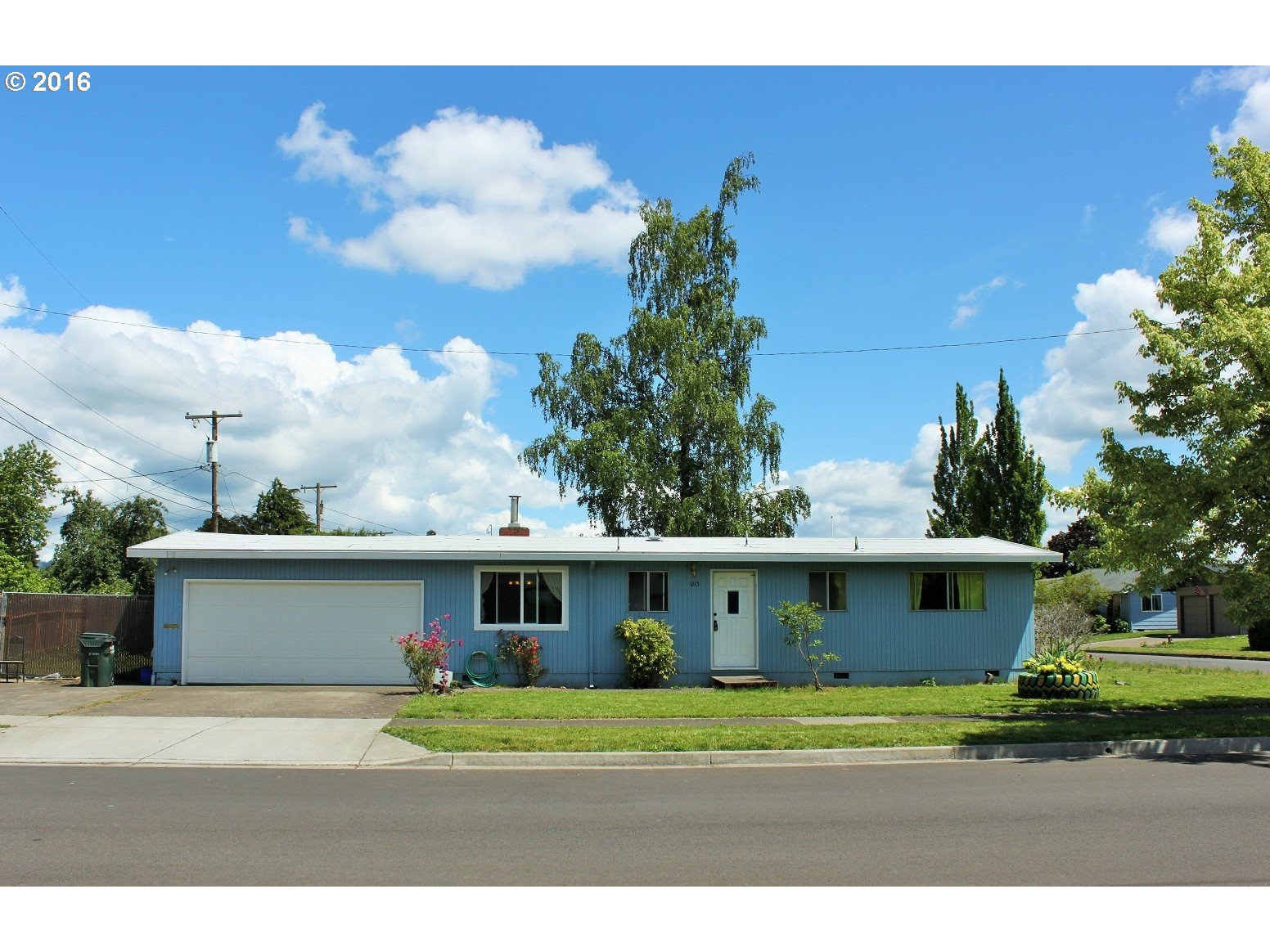 1713 10th St, Springfield, OR 97477 photo 1