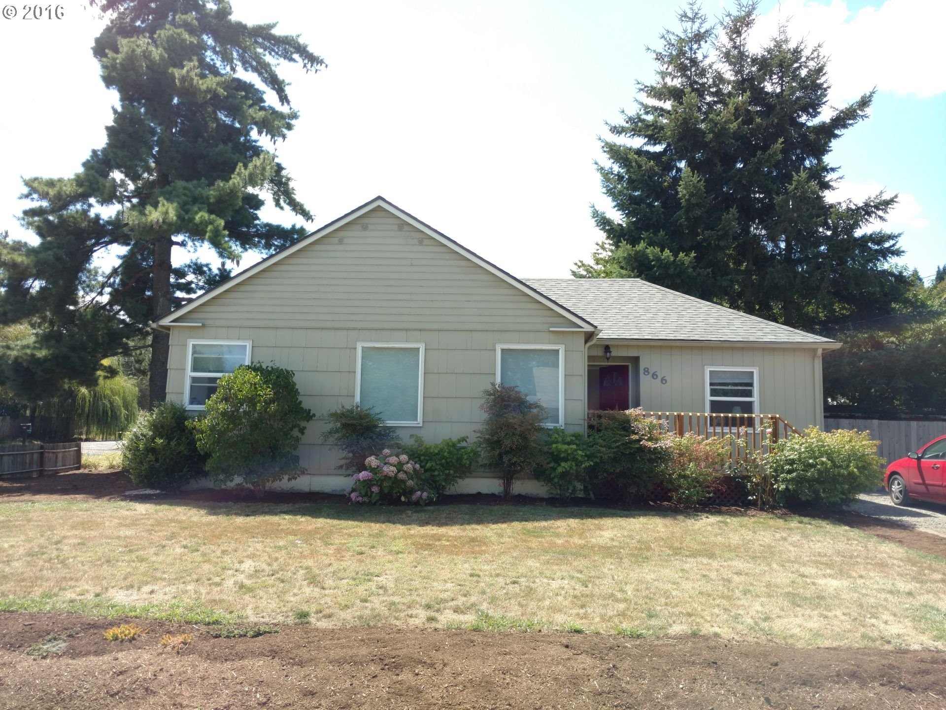 866 Water St, Springfield, OR 97477 photo 1