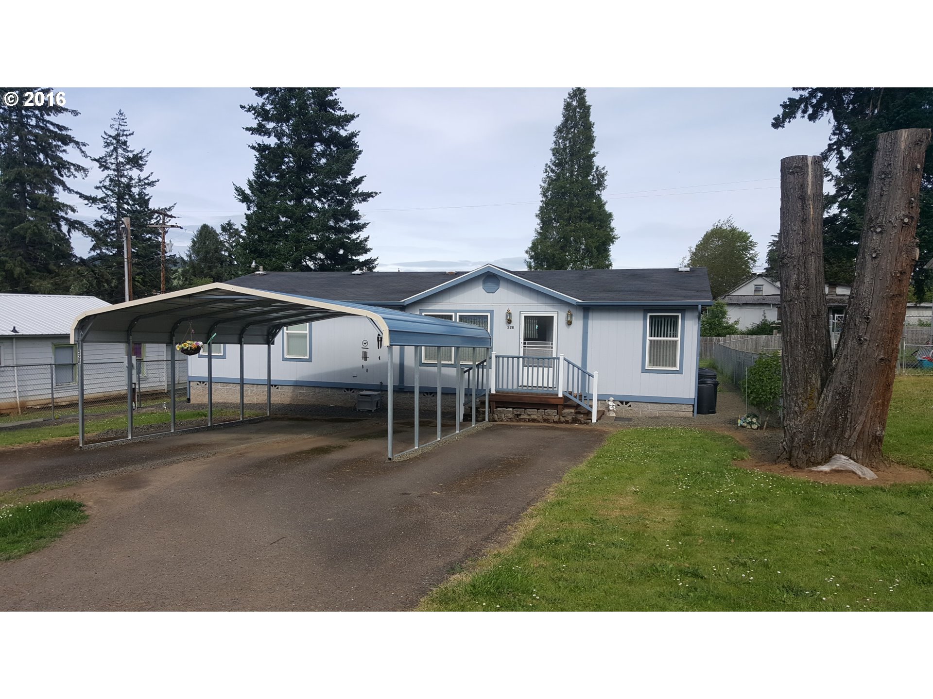 528 Charles St, Yoncalla, OR 97499 photo 1