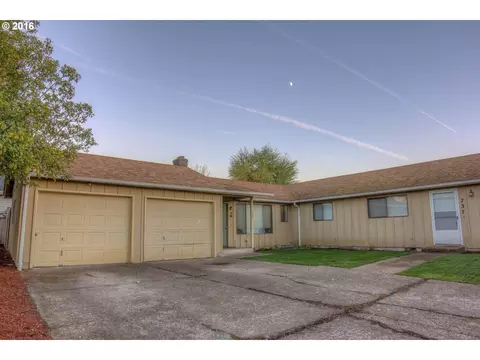 735 Island St, Springfield, OR 97477 photo 1