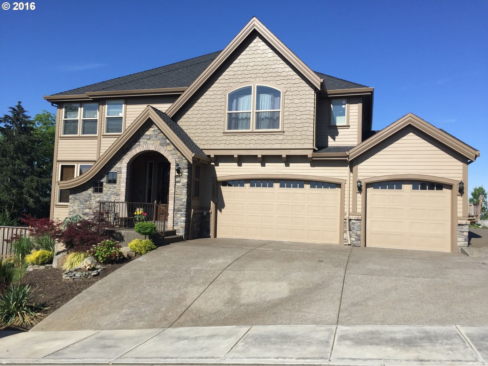 1538 SW Walters Loop, Gresham, OR 97080 photo 1