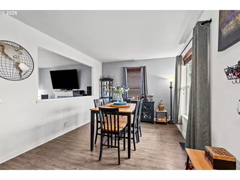 Dining - 5524 Austin Way, Eugene, OR 97402 photo 1 of 1