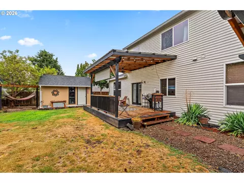 Exterior - 5524 Austin Way, Eugene, OR 97402 photo 6 of 10