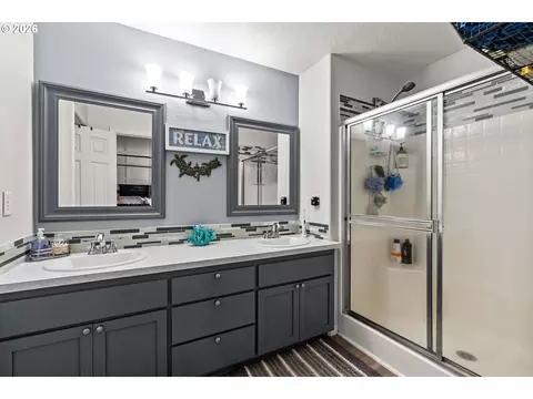 Bath - 5524 Austin Way, Eugene, OR 97402 photo 3 of 3