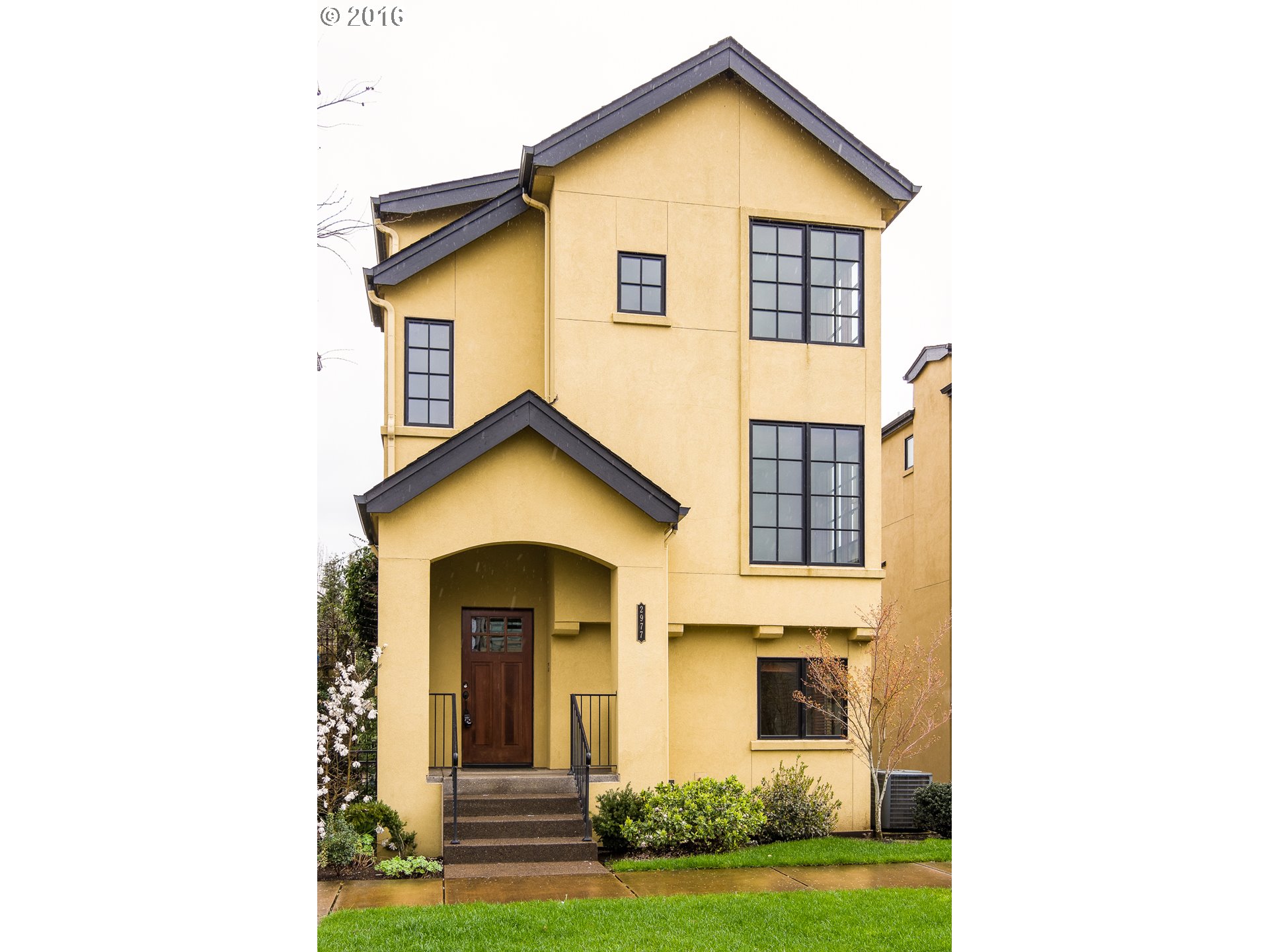 2977 Lord Byron Pl, Eugene, OR 97408 photo 1