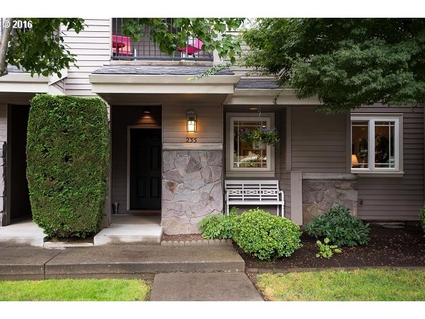 235 NE 4th St, Gresham, OR 97030 photo 1