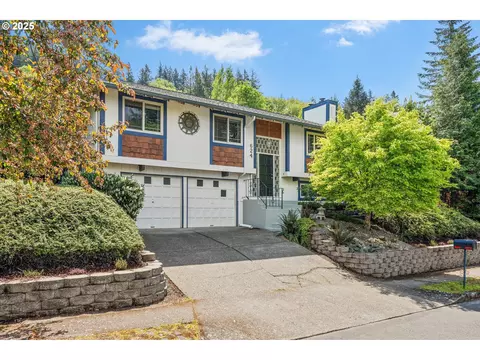 624 SW Sleret Ave, Gresham, OR 97080