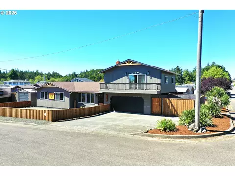 2600 15th St, North Bend, OR 97459