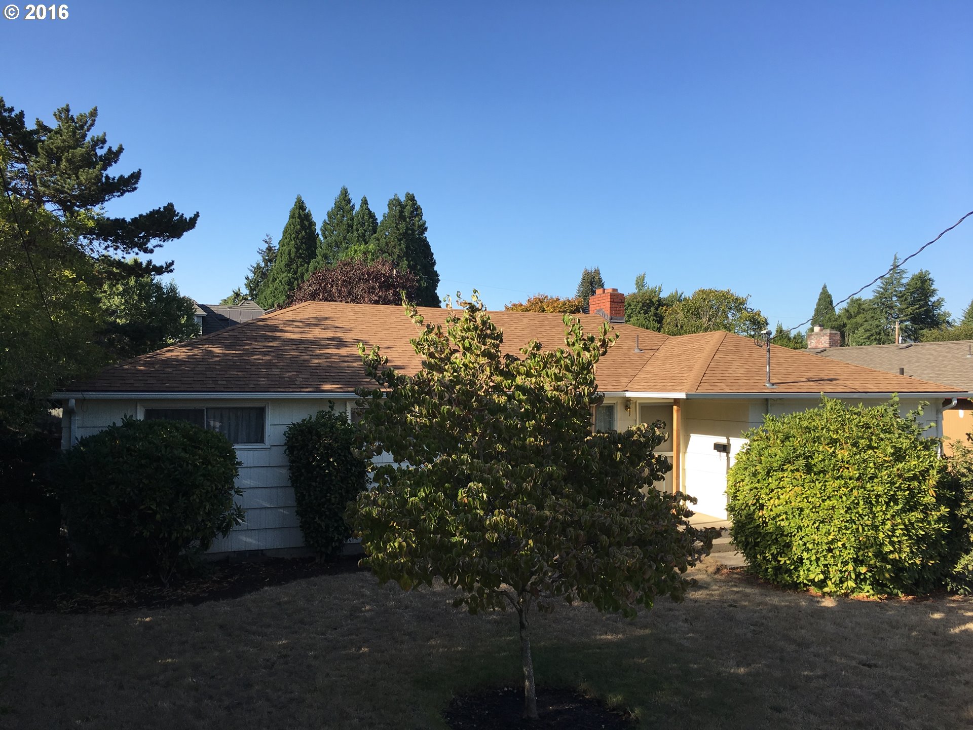 2285 Oakway Ter, Eugene, OR 97401 photo 1