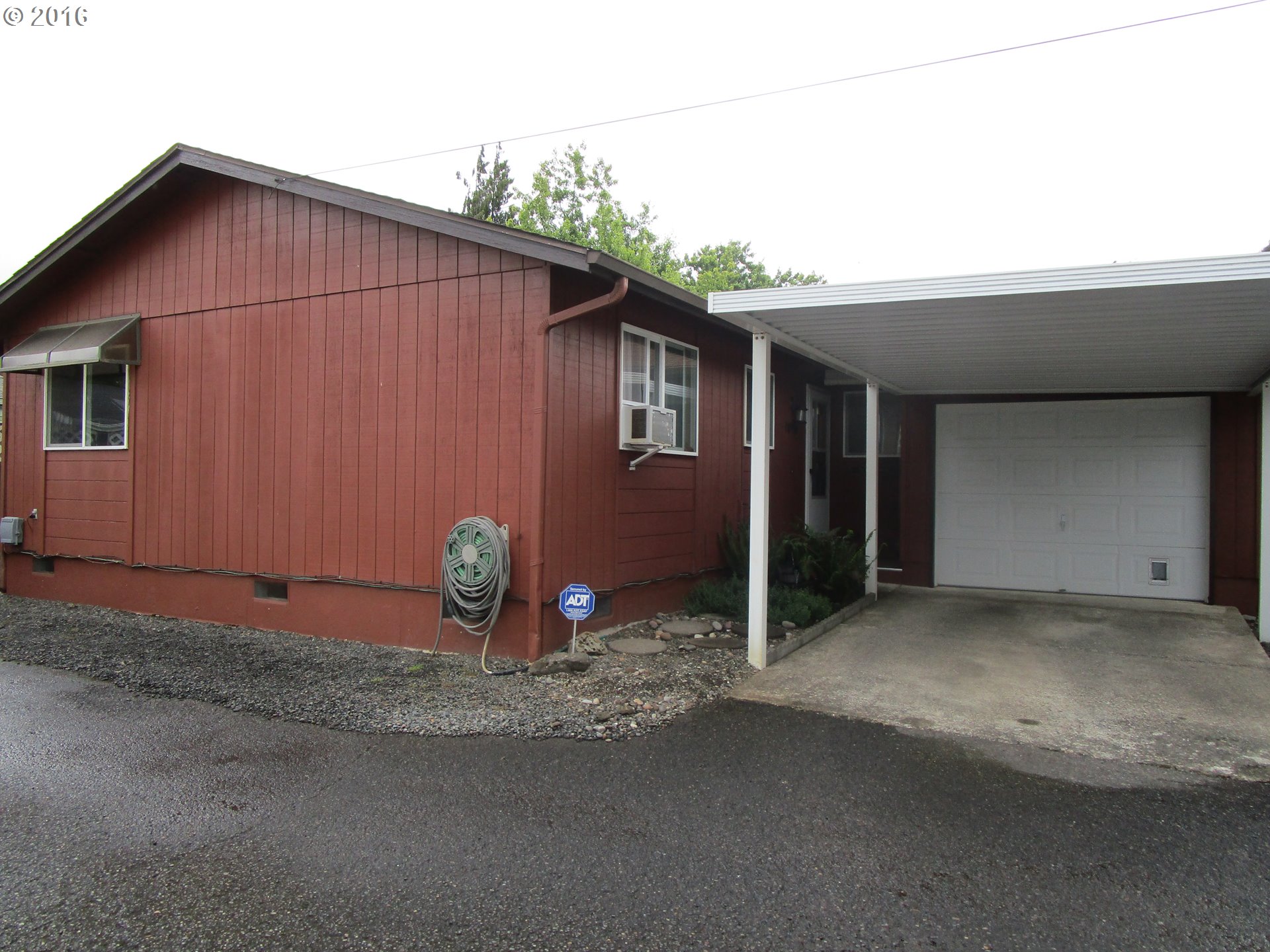 1054 S St, Springfield, OR 97477 photo 1