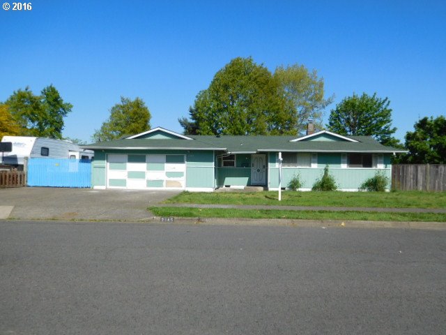 2145 Laurelhurst Dr, Eugene, OR 97402 photo 1