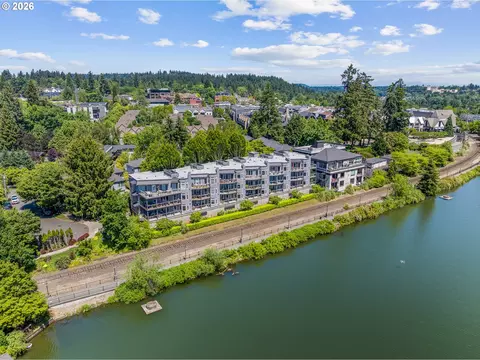 123 3rd St, Lake Oswego, OR 97034