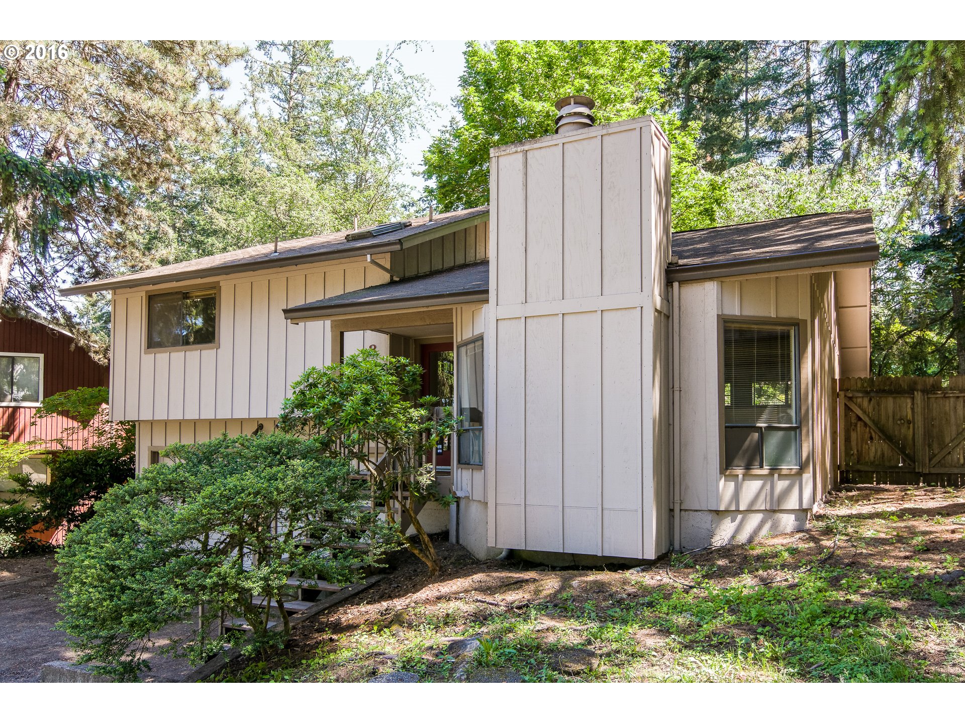 3332 Storey Blvd, Eugene, OR 97405 photo 1