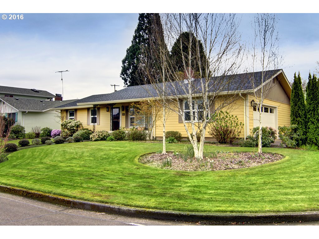 1669 Rambling Dr, Springfield, OR 97477 photo 1