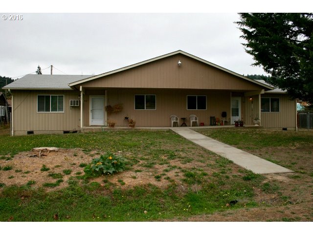 221 E Second Ave, Sutherlin, OR 97479 photo 1