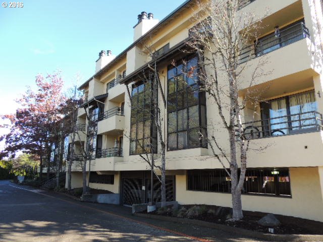 608 Wimbledon Ct, Eugene, OR 97401 photo 1