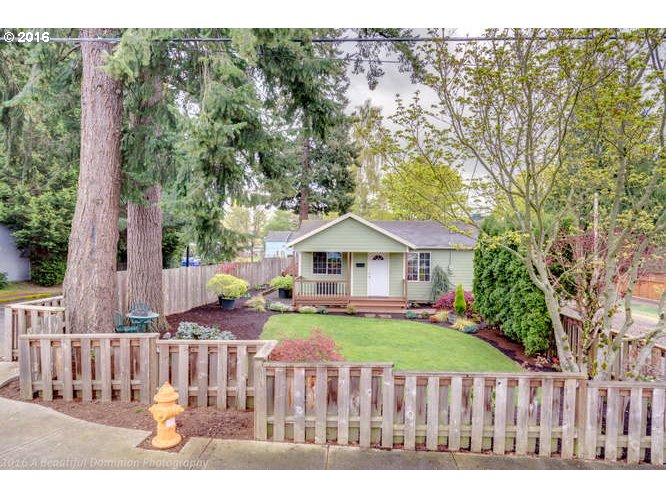 522 SE 5th St, Gresham, OR 97080 photo 1