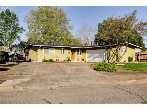 1094 Surrey Ln, Eugene, OR 97402 photo 1