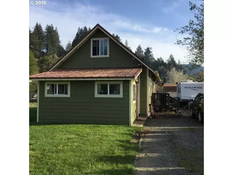 164 E Date, Powers, OR 97466 photo 1
