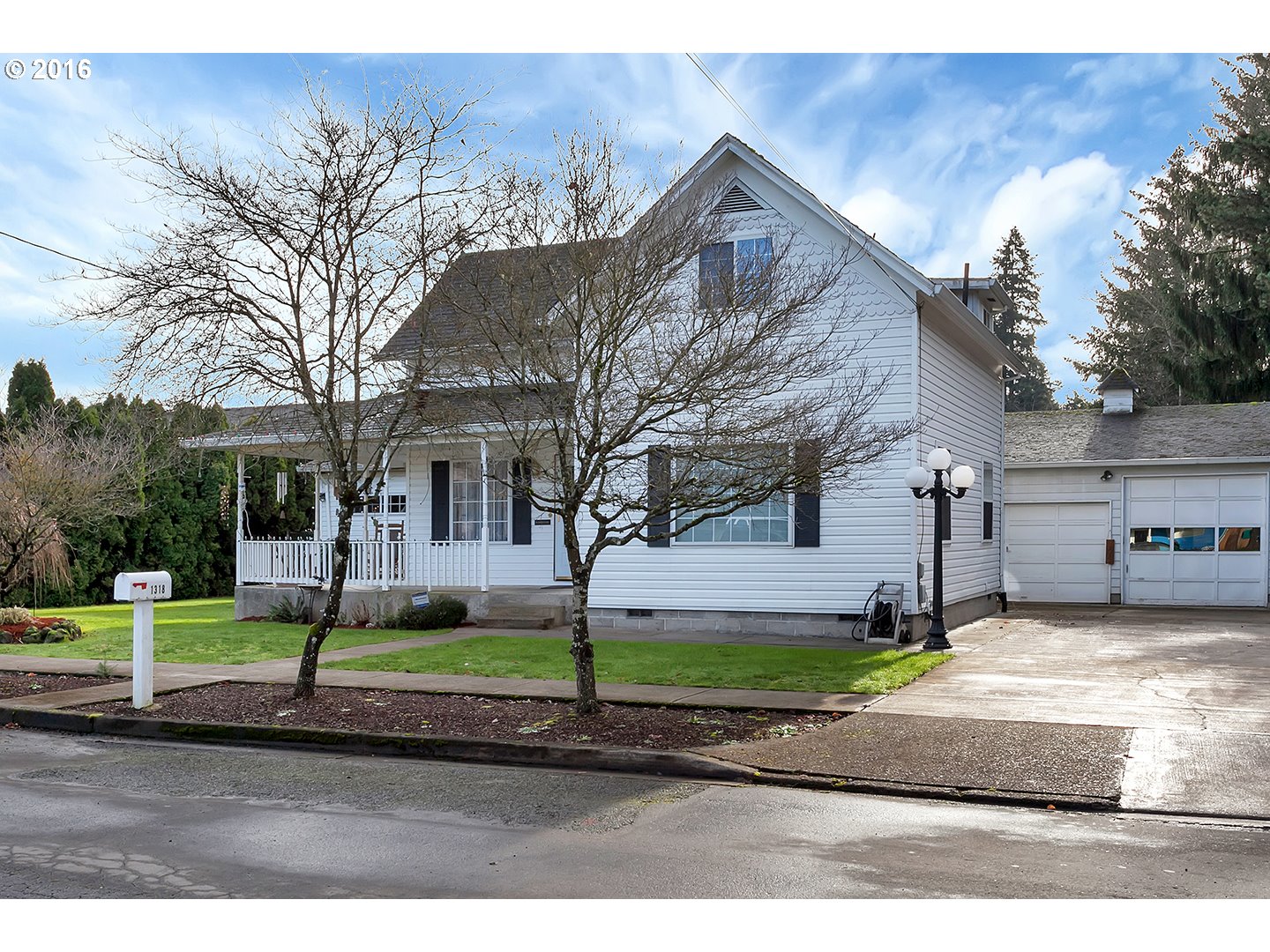 1318 E 2nd St, Newberg, OR 97132 photo 1