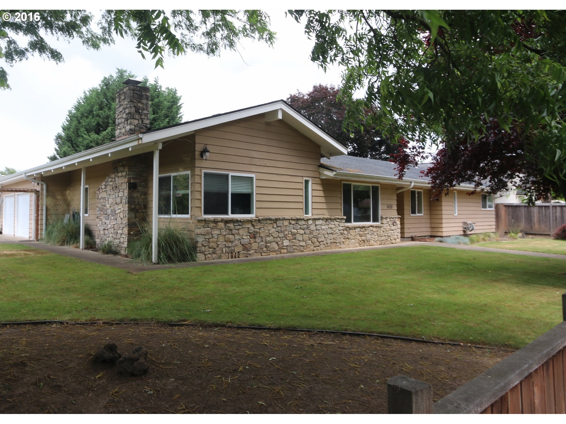 4610 Herman St, Eugene, OR 97404 photo 1