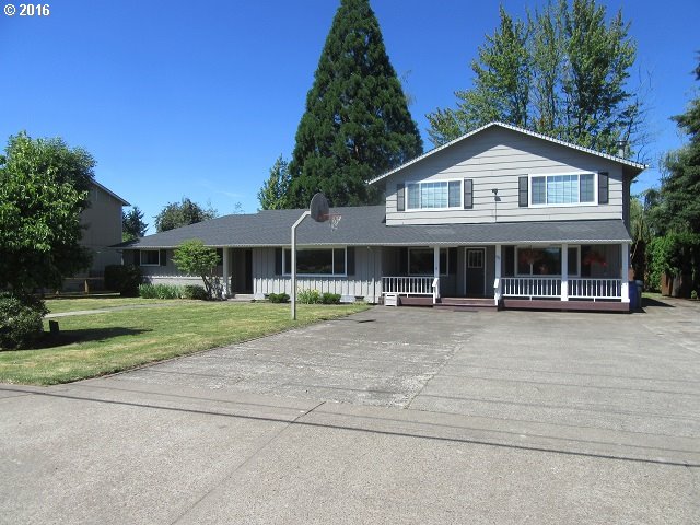 623 E Main St, Molalla, OR 97038 photo 1