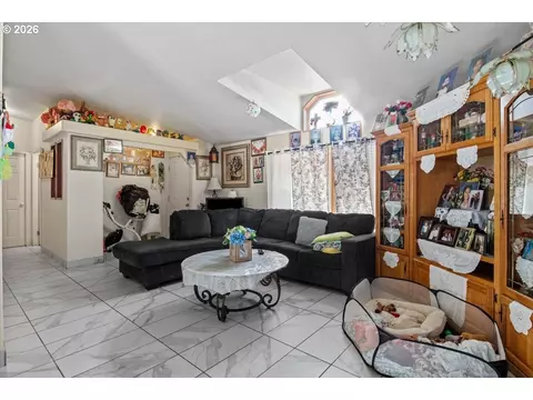 Other - 786 Hoffman Rd, Salem, OR 97301 photo 4 of 9